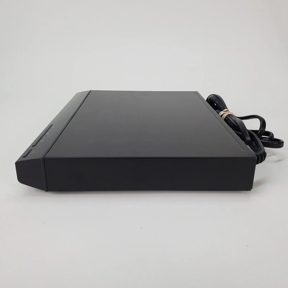 Sony DVP-SR210P CD DVD Player Black with Remote Cables and Manual